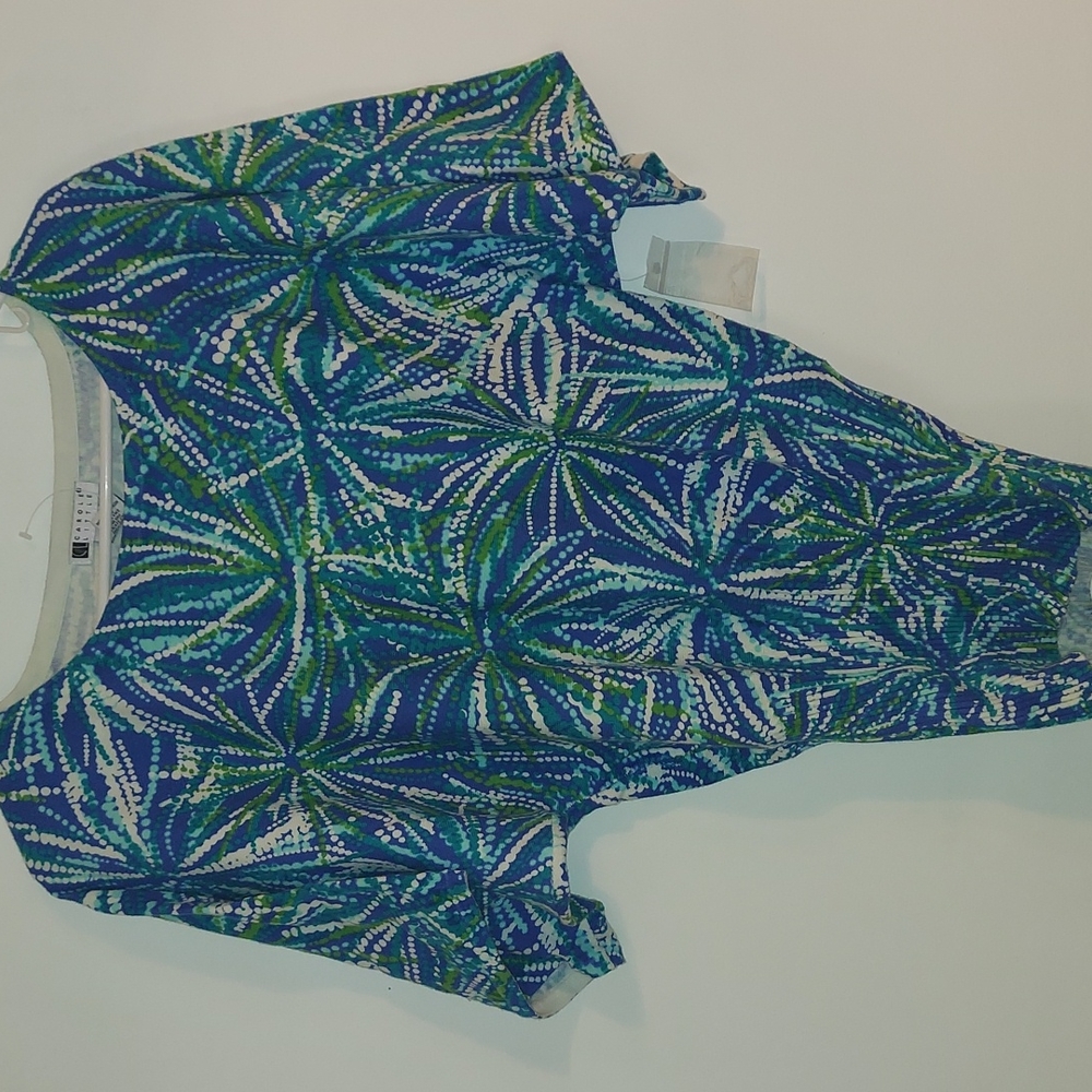 Blue/green shirt